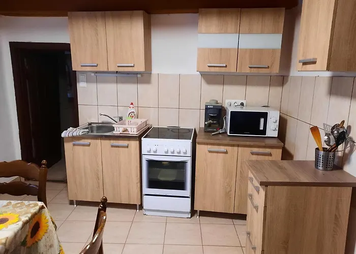 Letti Casa de Férias Kovagoors